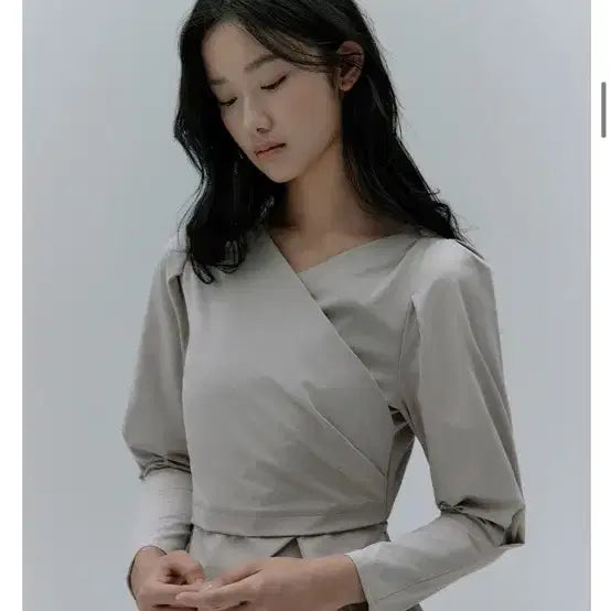 [SOLD OUT] 아브엘 IVHL 블라우스 Overlay Wrap Blouse Beige