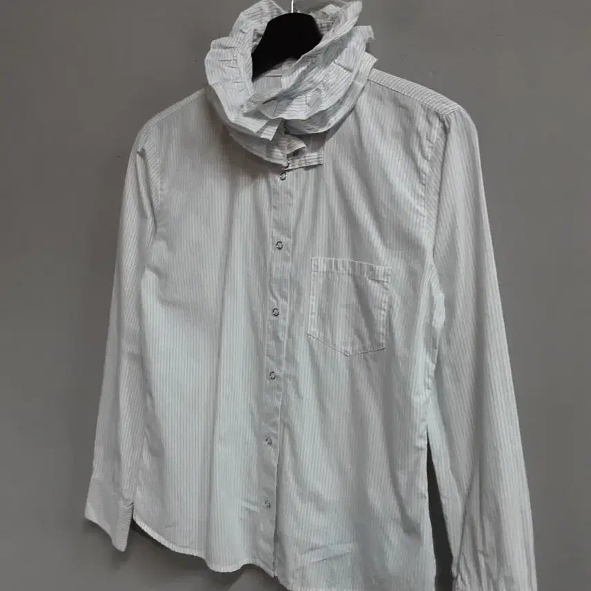 [BUNJANG] Armani Jeans Frill Neck Stripe Shirt / 알마니진 프릴넥 스트라이프 셔츠 66