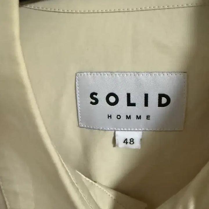 [BUNJANG] Solid Homme Ivory Back Logo Shirt (Size 48) / 솔리드옴므 아이보리 백로고(48)셔츠 판매.