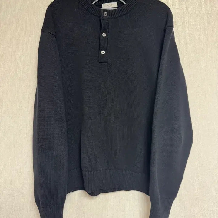 [BUNJANG] Aesup Cotton Henley Neck Knit Black L / 애습 코튼 헨리넥 니트 블랙 L