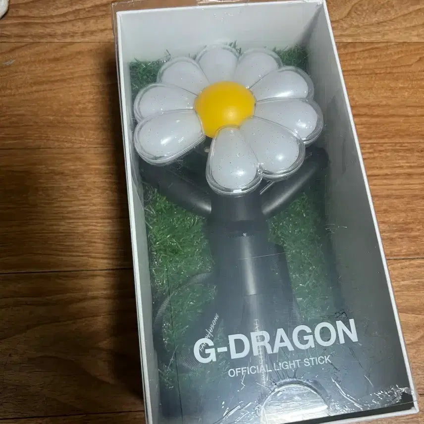 [SOLD OUT] 지드래곤 GD OFFICIAL LIGHT STICK 응원봉 데이지