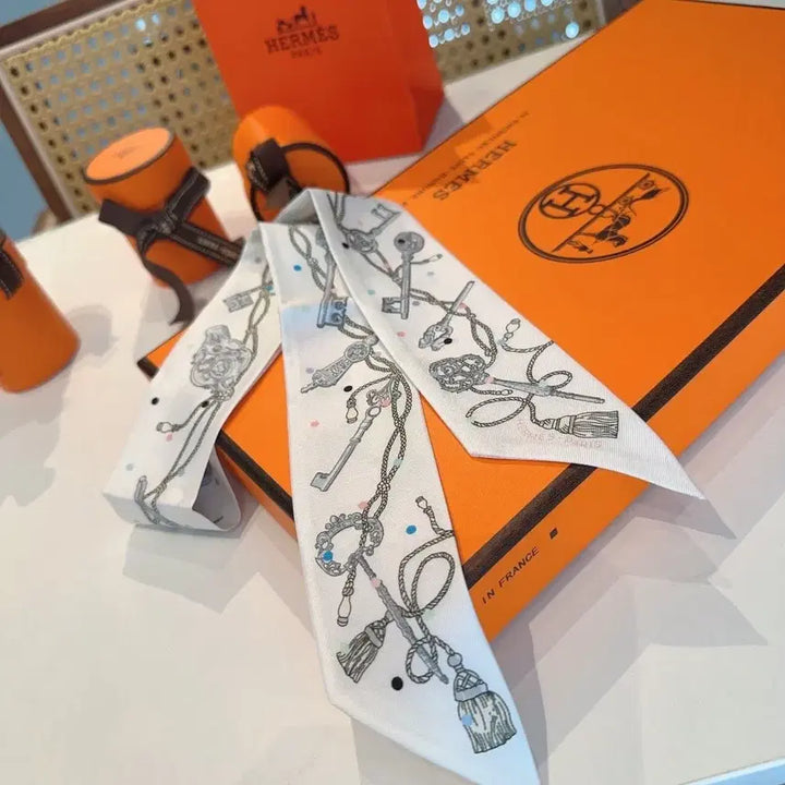 [BUNJANG] Hermes Twilly Scarf Key Pattern / 에르메스 트윌리 스카프 키 패턴