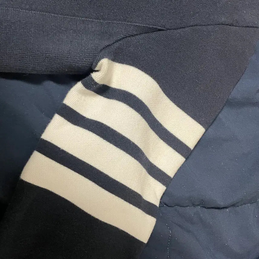 [SOLD OUT] [1size/네이비] 톰브라운 사선완장 맨투맨