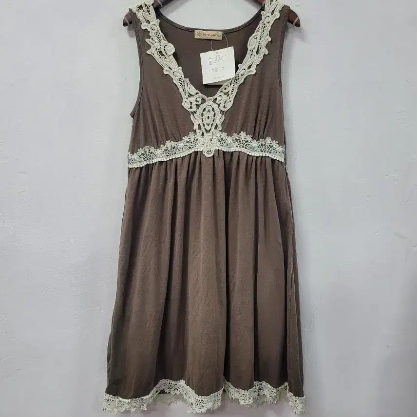 [BUNJANG] PENNS NECK Lace Brown Sleeveless Mini Dress / 새상품) PENNS NECK 레이스 브라운 민소매 원피스