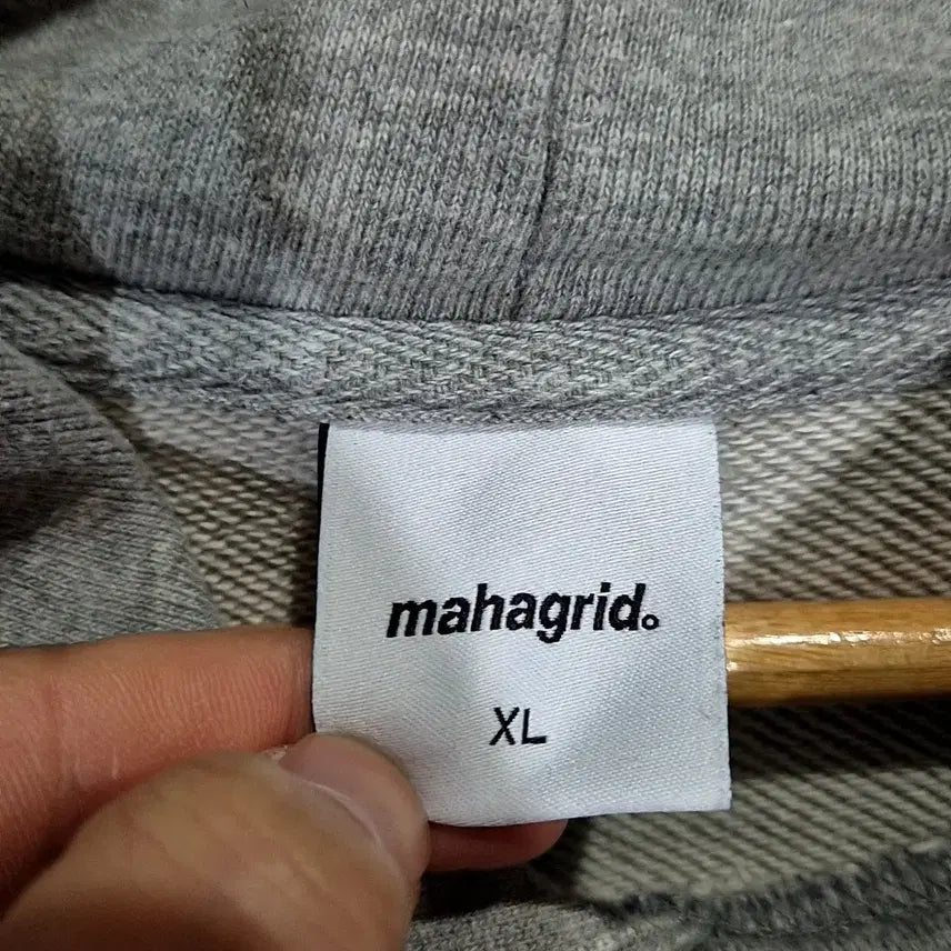 [BUNJANG] Mahagrid Big Logo Hoodie XL / [XL]마하그리드 빅 로고 후드티(만원샵)