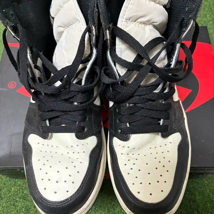 [BUNJANG] Nike Air Jordan 1 High Dark Mocha Sneakers / (280) 나이키 에어조던1 하이 다크모카