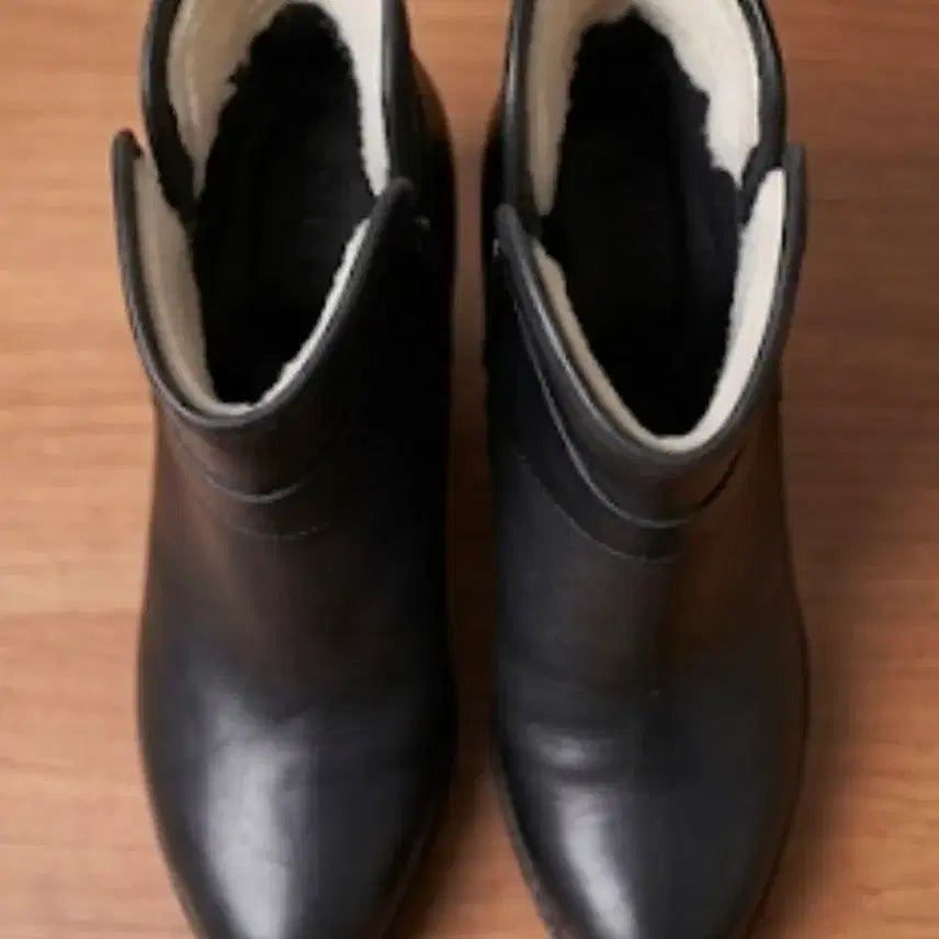 [BUNJANG] MANAAS Black Leather Ankle Boots / 새제품 MANAAS블랙 양가죽 앵클 부츠 (털 안감) 245