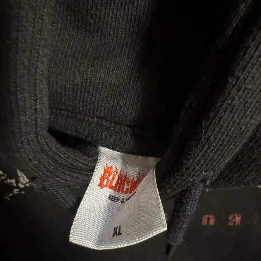 [BUNJANG] Blackout Black Hoodie XL / 블랙아웃 본 후드티 XL