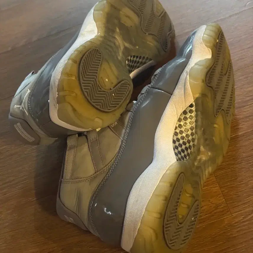 [BUNJANG] Nike Air Jordan 11 Cool Grey Sneakers / 나이키 에어조던 11 쿨그레이 265 사이즈 입니다