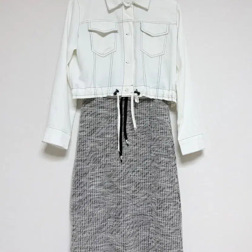 [SOLD OUT] 화이트 크롭 셔켓