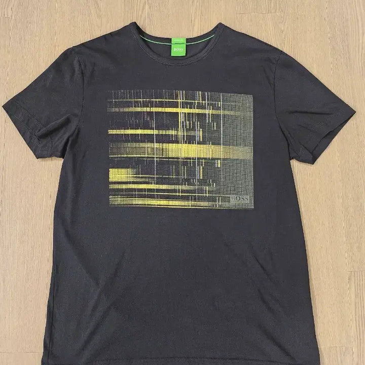 [BUNJANG] Hugo Boss Graphic T-shirt Black / 휴고보스 그래픽 반팔 티 블랙