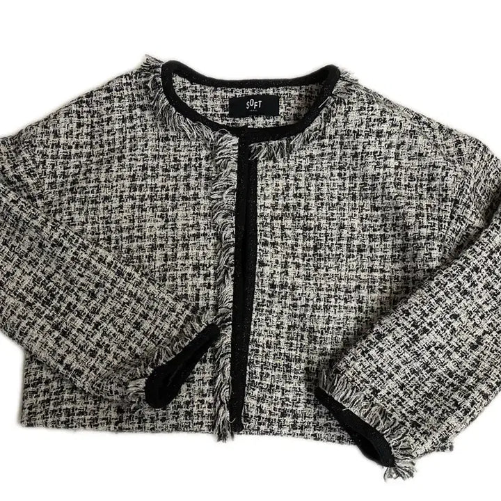 [BUNJANG] Soft Seoul Fringe Crop Tweed Jacket [Black] / 소프트서울 프린지 크롭 트위드 자켓 [블랙]