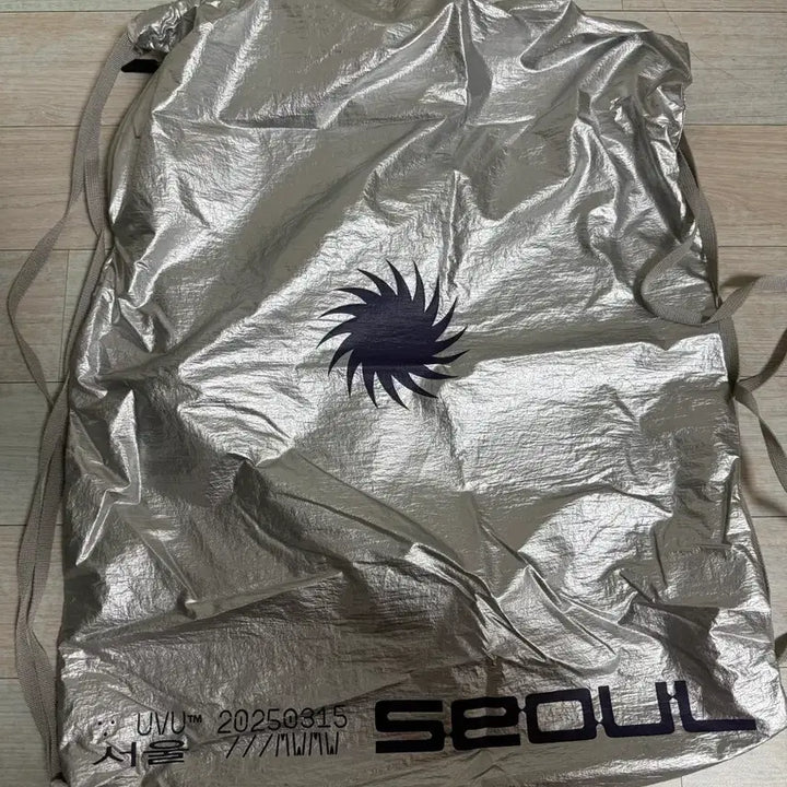 [BUNJANG] UVU Seoul Limited Silver Racing Bag / UVU 서울팝업 한정 실버 레이싱백