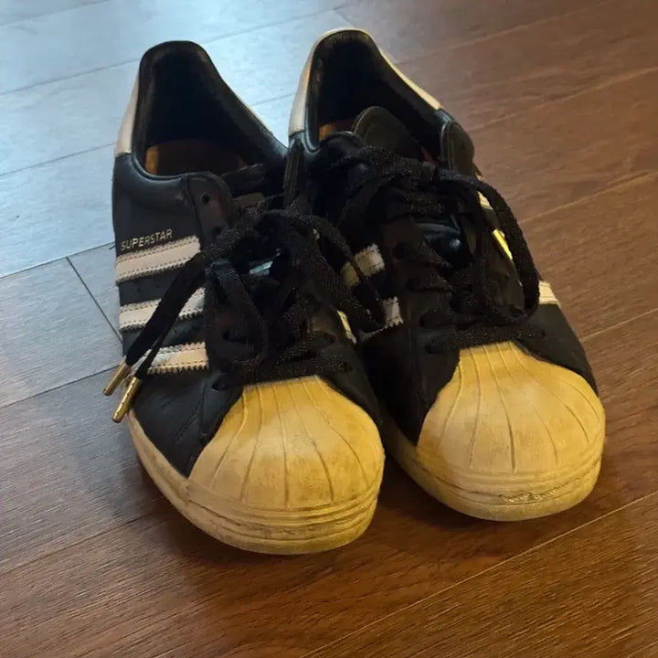 [BUNJANG] Adidas Superstar Premium Black White Sneakers / 아디다스 슈퍼스타 프리미엄 블랙 화이트 265 사이즈 입니다
