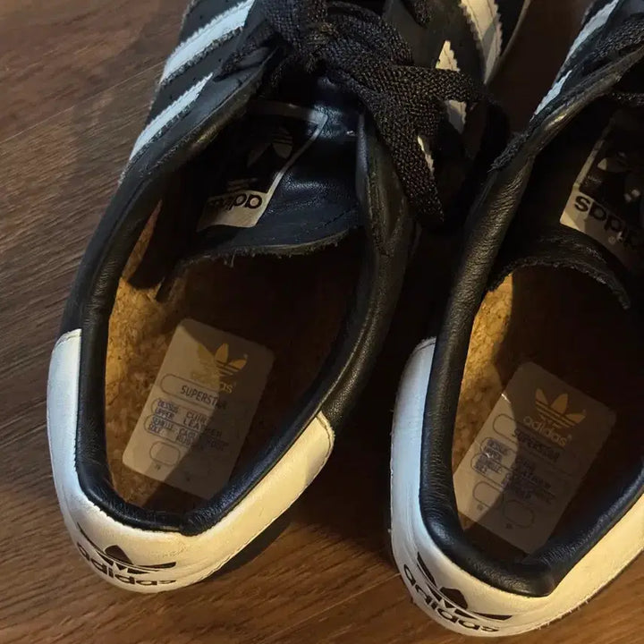 [BUNJANG] Adidas Superstar Premium Black White Sneakers / 아디다스 슈퍼스타 프리미엄 블랙 화이트 265 사이즈 입니다