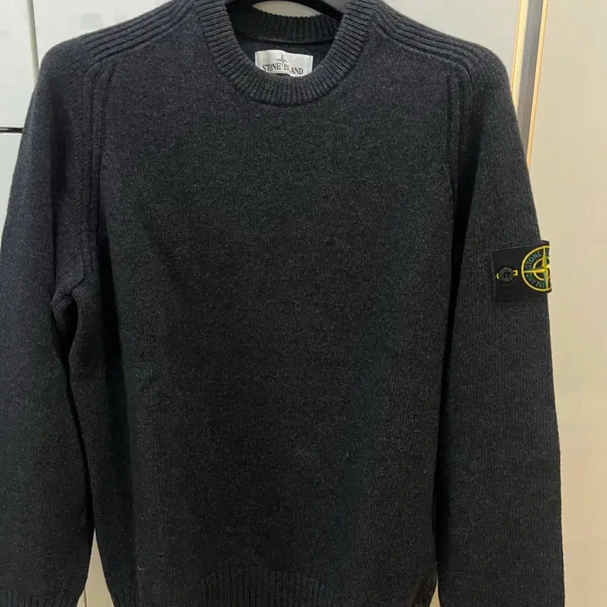 [BUNJANG] Stone Island Charcoal Lambswool Sweater L / 스톤아일랜드 차콜스웨터 L 램스울