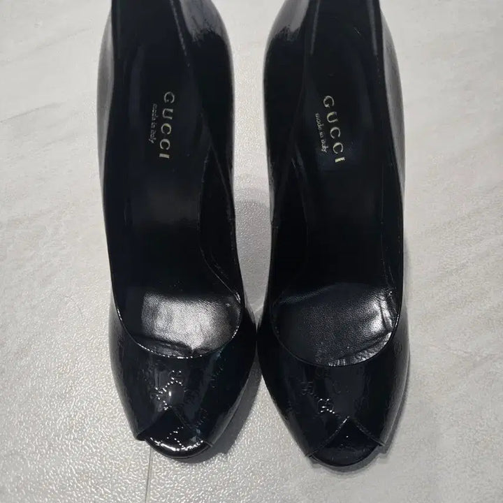 [BUNJANG] Gucci Open Toe Sima Patent Leather Heels / 새상품 오픈포 시마 페이던트 구찌