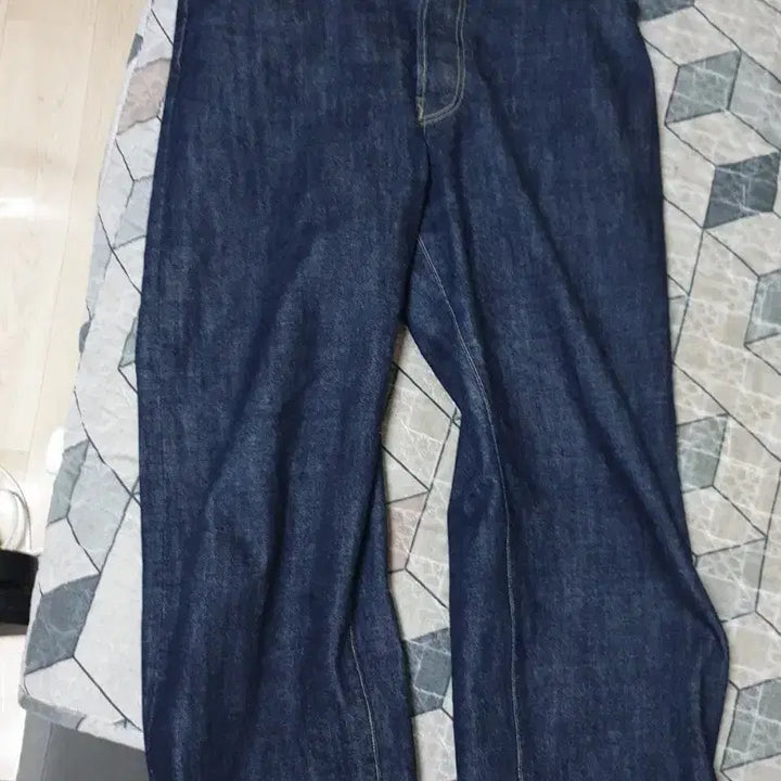 [BUNJANG] Outstanding W.W. II Selvage Straight Denim Pants L / 아웃스탱딩 W.W. II 셀비지 스트레이트 데님 팬츠 L