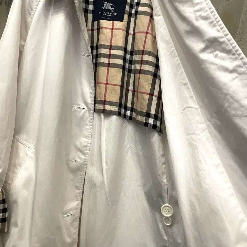 [SOLD OUT] 버버리 런던 화이트 면 폴리 트렌치 코트 66~77
