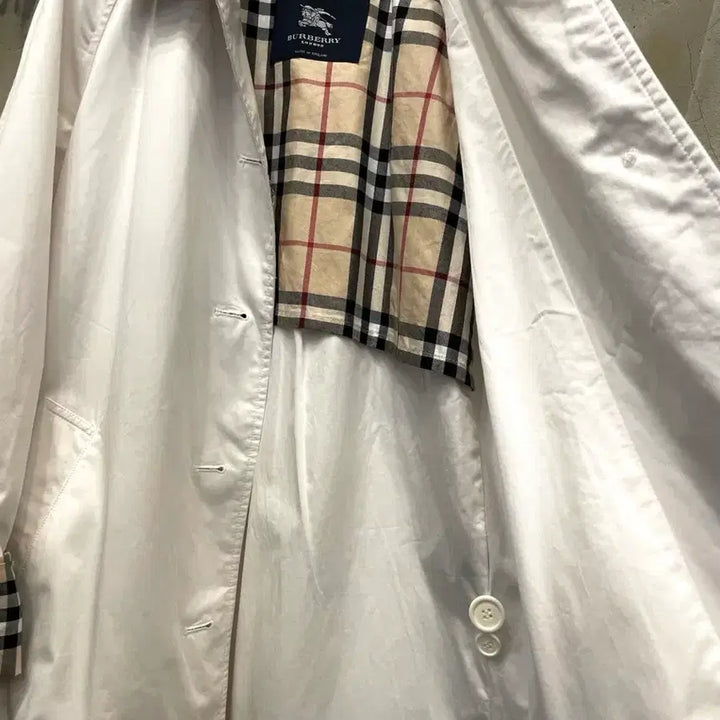 [SOLD OUT] 버버리 런던 화이트 면 폴리 트렌치 코트 66~77