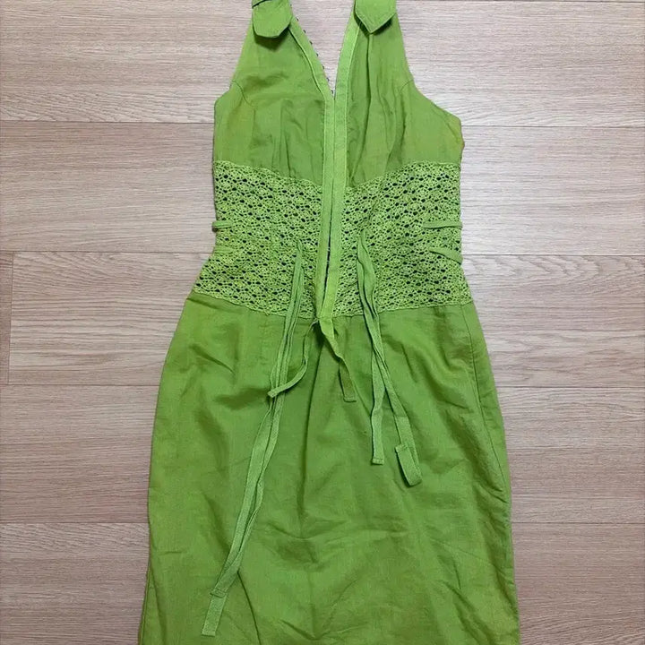 [BUNJANG] lovecannedfruit Halterneck Dress / lovecannedfruit 그린 홀터넥 원피스