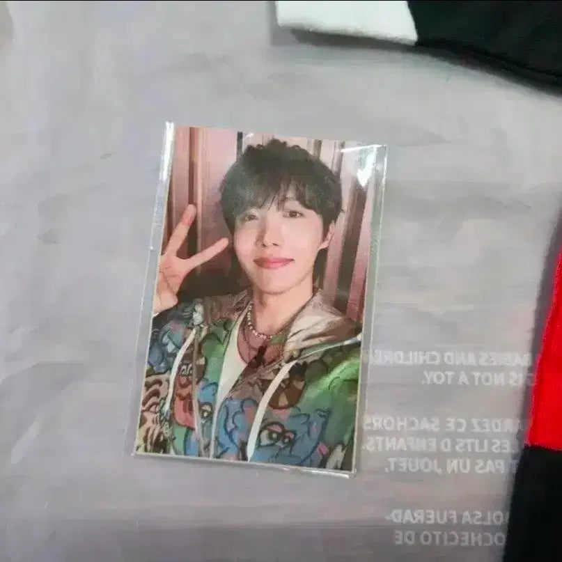 [BUNJANG] BTS J-Hope Stripe Multi T-Shirt + Photocard / 새상품) bts 제이홉 스트라이프 멀티 티셔츠 + 포토카드  판매합니다