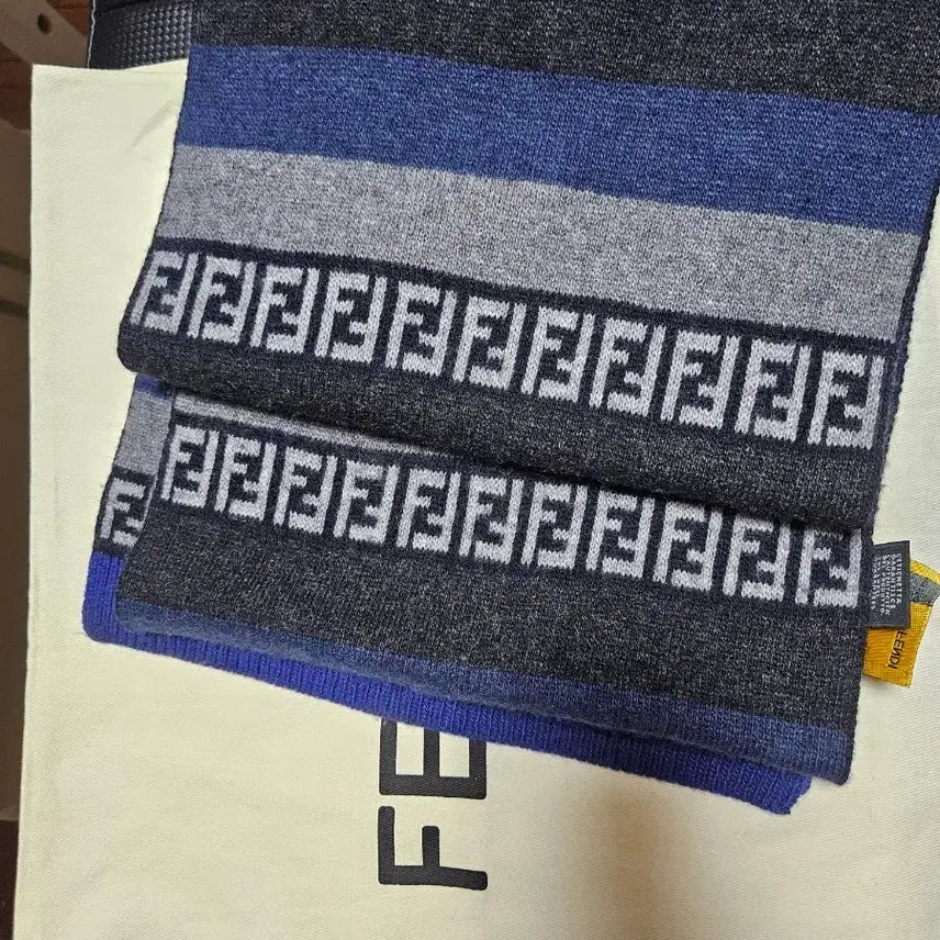 [BUNJANG] Fendi FF Logo Stripe Scarf / 펜디 정품 FF 로고 스트라이프 머플러