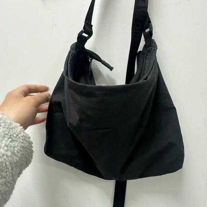 [SOLD OUT] [만원 아라비아빈티지]라이프워크 블랙 숄더백