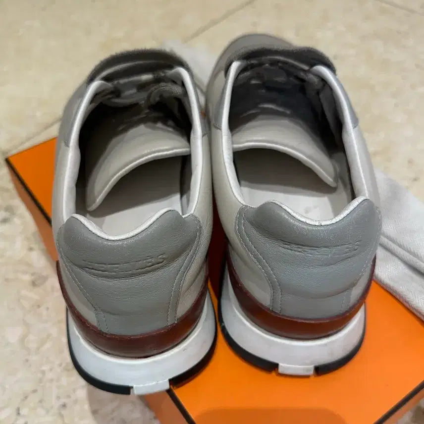 [BUNJANG] Hermes Trail Sneakers / 에르메스 트레일 스니커즈