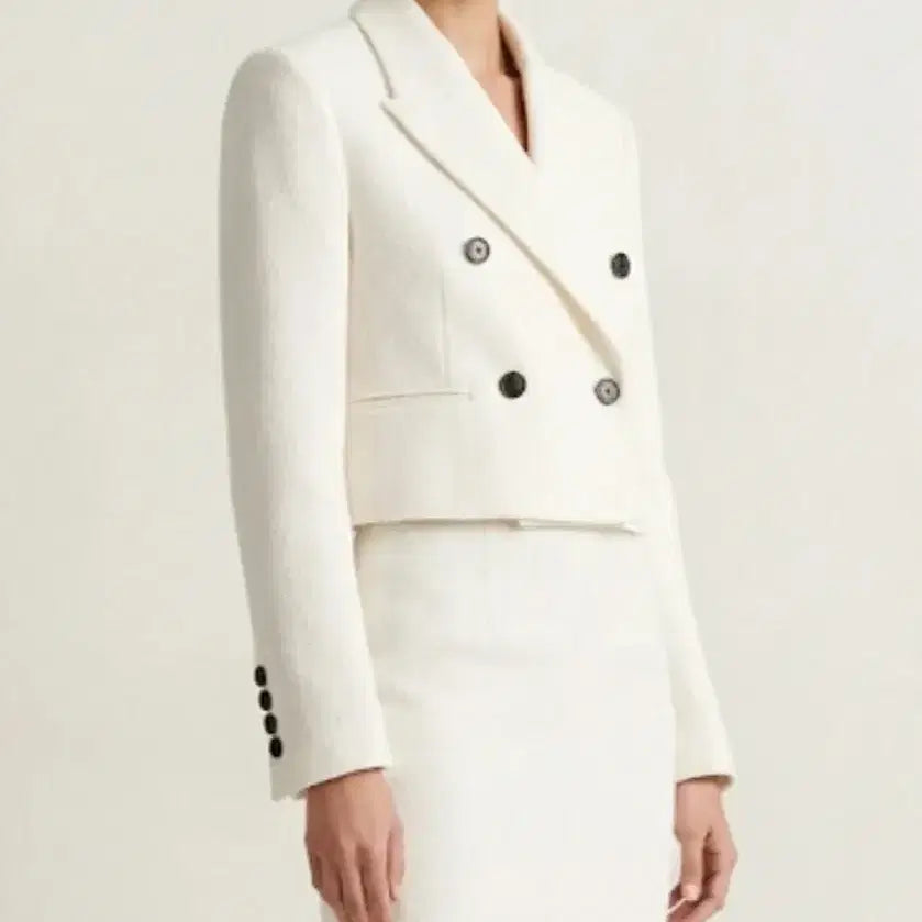 [BUNJANG] Sandro Double Button Crop Jacket Ivory / 산드로 크롭 더블 버튼 자켓 아이보리