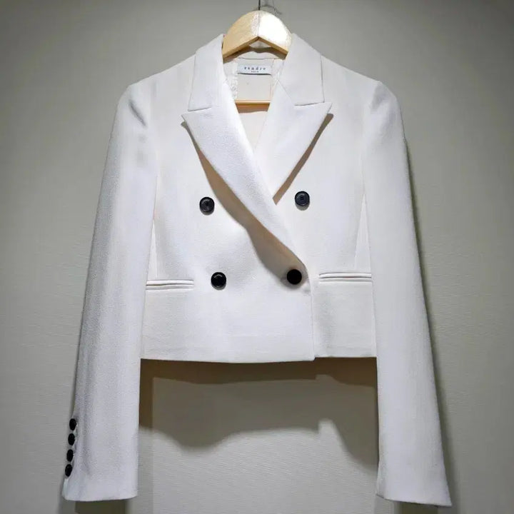 [BUNJANG] Sandro Double Button Crop Jacket Ivory / 산드로 크롭 더블 버튼 자켓 아이보리