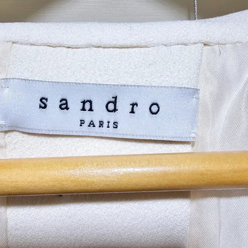 [BUNJANG] Sandro Double Button Crop Jacket Ivory / 산드로 크롭 더블 버튼 자켓 아이보리
