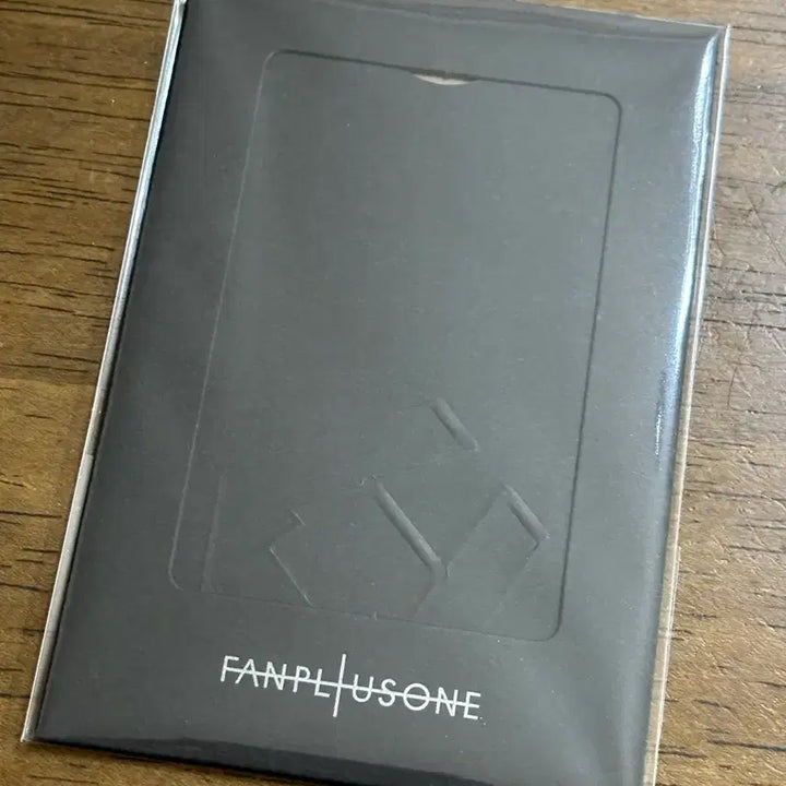 [BUNJANG] G-Dragon Fam Kit Paper Stand / 지드래곤 팸키트 paper stand 미개봉