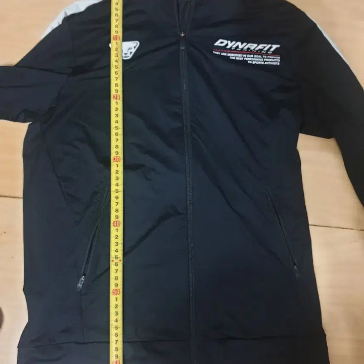 [BUNJANG] Dynafit Black Functional Track Jacket (Size 95M, Slim Fit) / 검정 정품 다이나핏 기능성 트랙자켓 95M 슬림