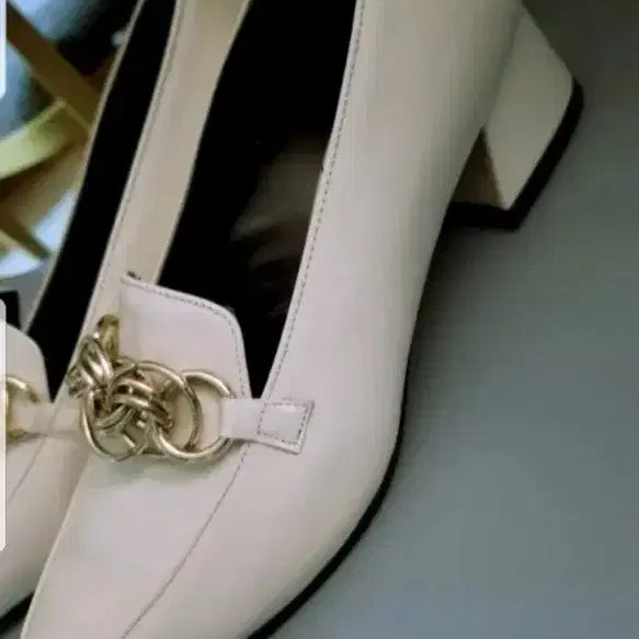 [BUNJANG] Amelie 235 Shoes / 아멜리에 구두 235