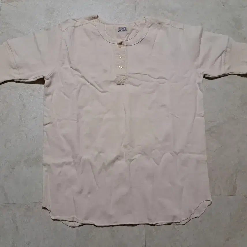 [BUNJANG] Wellco Henley Neck Short Sleeve T-Shirt / 웰코 헨리넥 반팔 티셔츠