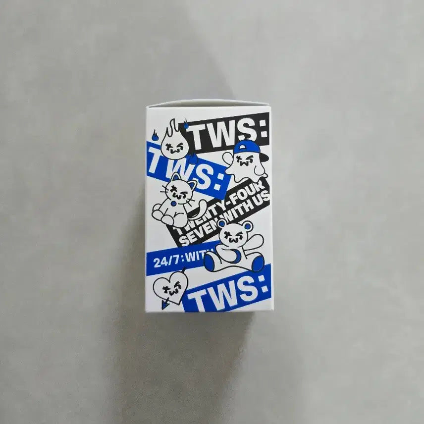 [BUNJANG] TWS Official Light Stick Keyring / 투어스 응원봉 키링 – HALLYUSUPERSTORE