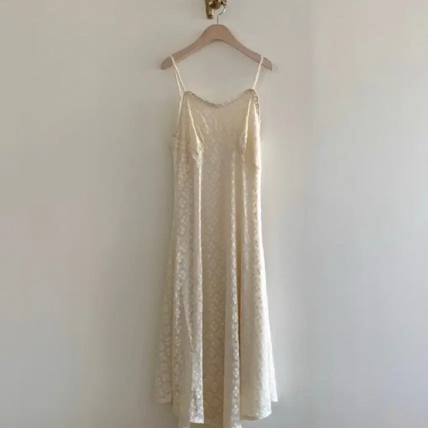 [BUNJANG] Skinny Pig Sakura Dress Linenne Leveine Ont / 스키니피그 sakura dress            리넨느 르베인 온트