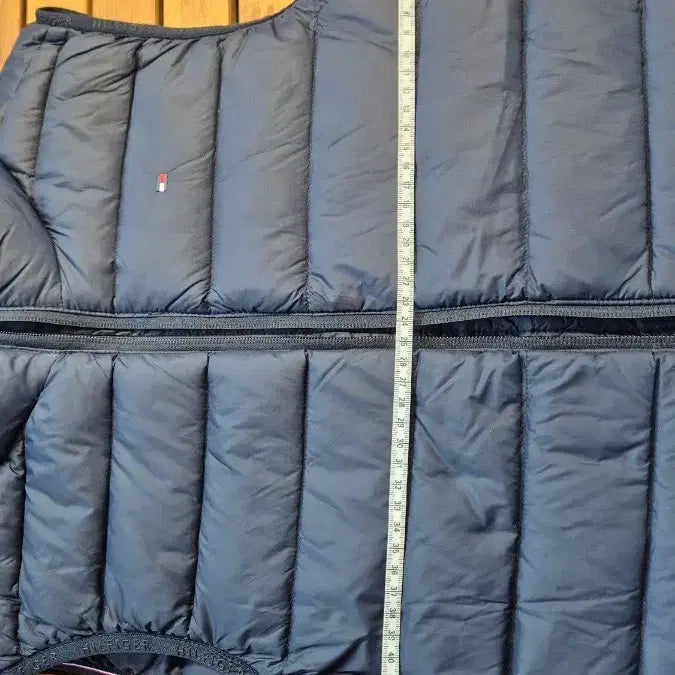 [BUNJANG] Tommy Hilfiger Navy Padded Vest / 타미힐피거 네이비 패딩 조끼