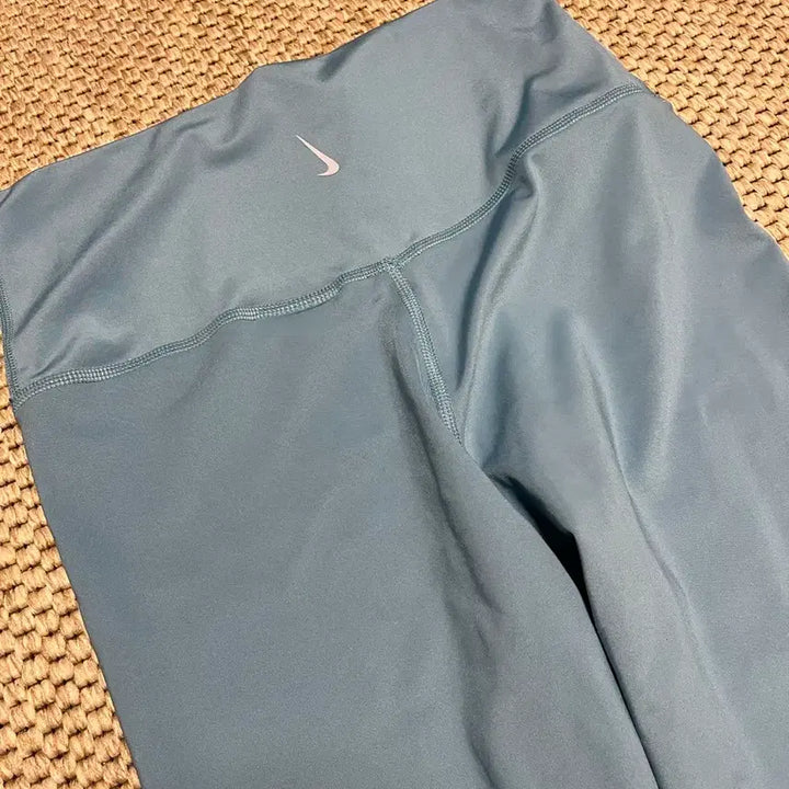 [BUNJANG] Nike Blue Leggings for Yoga and Pilates / 나이키 블루  레깅스 요가 필라테스 운동