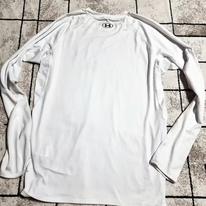 [BUNJANG] Under Armour Long Sleeve Swim Shirt White Size L / 언더아머 기능성 긴팔 스윔 수영 화이트 사이즈 L