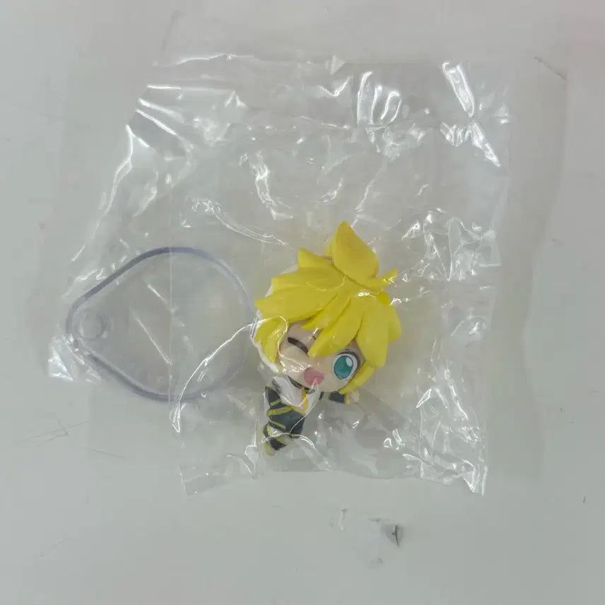 [SOLD OUT] 보컬로이드 카가미네 렌 가챠 피규어 양도