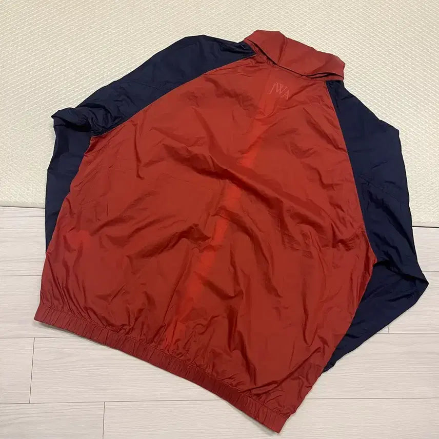 [BUNJANG] Uniqlo x JW Anderson UV Protection Parka (L) / (땡처리)유니클로XJW앤더슨 바람막이(L)