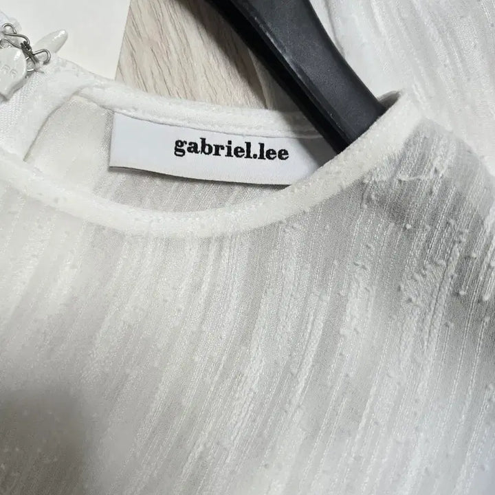 [BUNJANG] Gabrieli White Sheer Blouse / (새상품)가브리엘리 시스루 블라우스