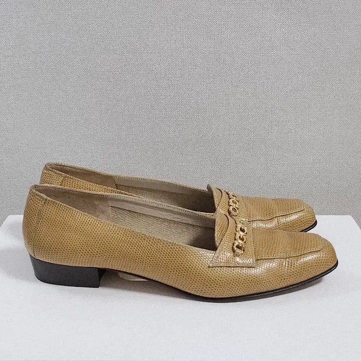 [SOLD OUT] 페라가모 간치니 리자드 로퍼  8 ( 250 )  명품구두 명품신발