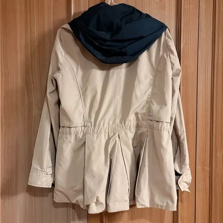 [SOLD OUT] LIST 리스트 봄 후드 바람막이 집업 자켓 여자