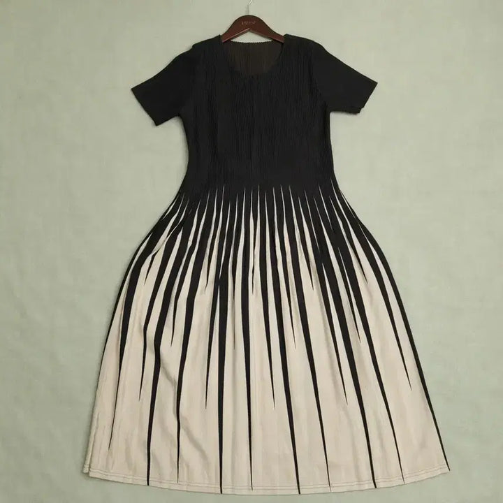 [BUNJANG] ICINOO Pleats Color Block Dress / [정품] ICINOO 아이치노 플리츠 배색 원피스 (95사이즈)
