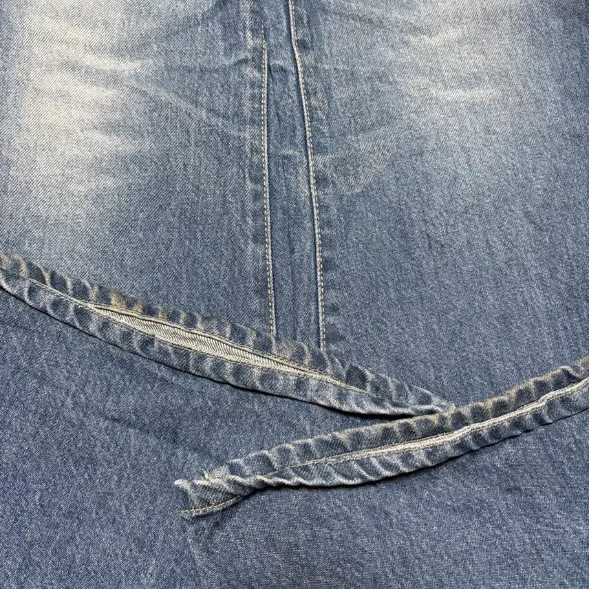 [BUNJANG] Elwood Jeanne Flare Denim French Blue / [48] 엘무드 잔느 플레어 데님 프렌치 블루