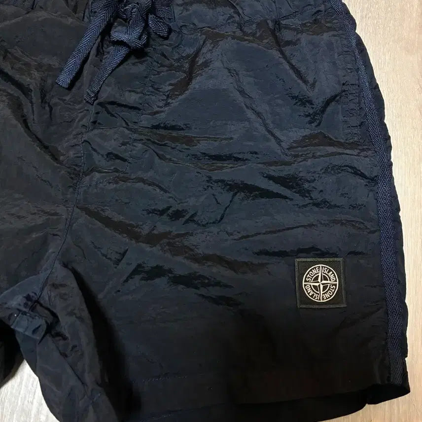 [BUNJANG] Stone Island Nylon Shorts Size S / 스톤아일랜드 나일론 반바지 s사이즈