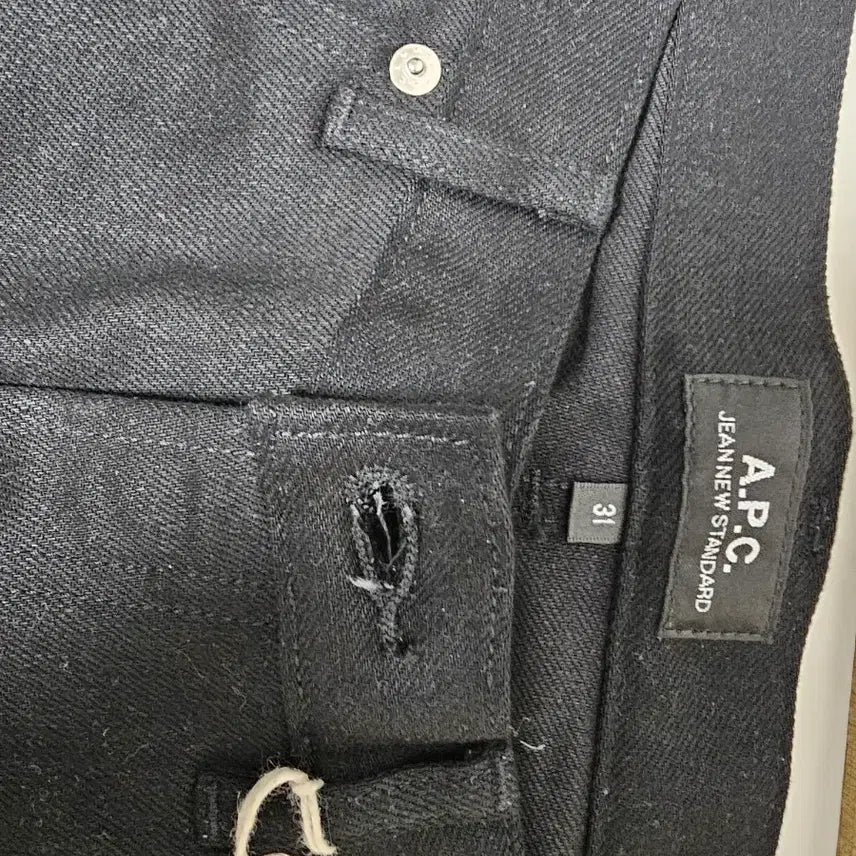 [SOLD OUT] 아페쎄 A.P.C 뉴 스탠다드 진 블랙진 31 새상품 (택포함)